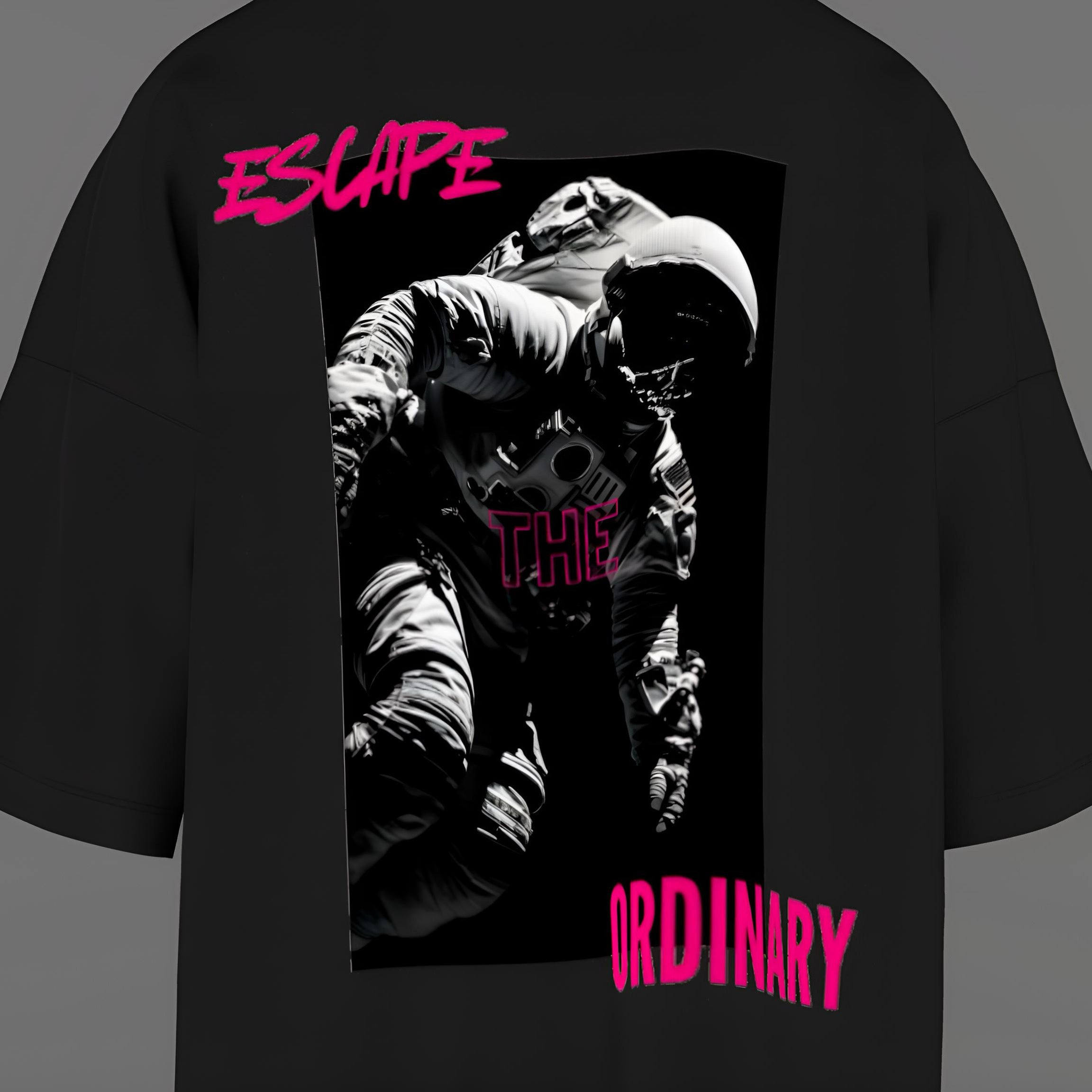 ETO BLACK OVERSIZED TEE