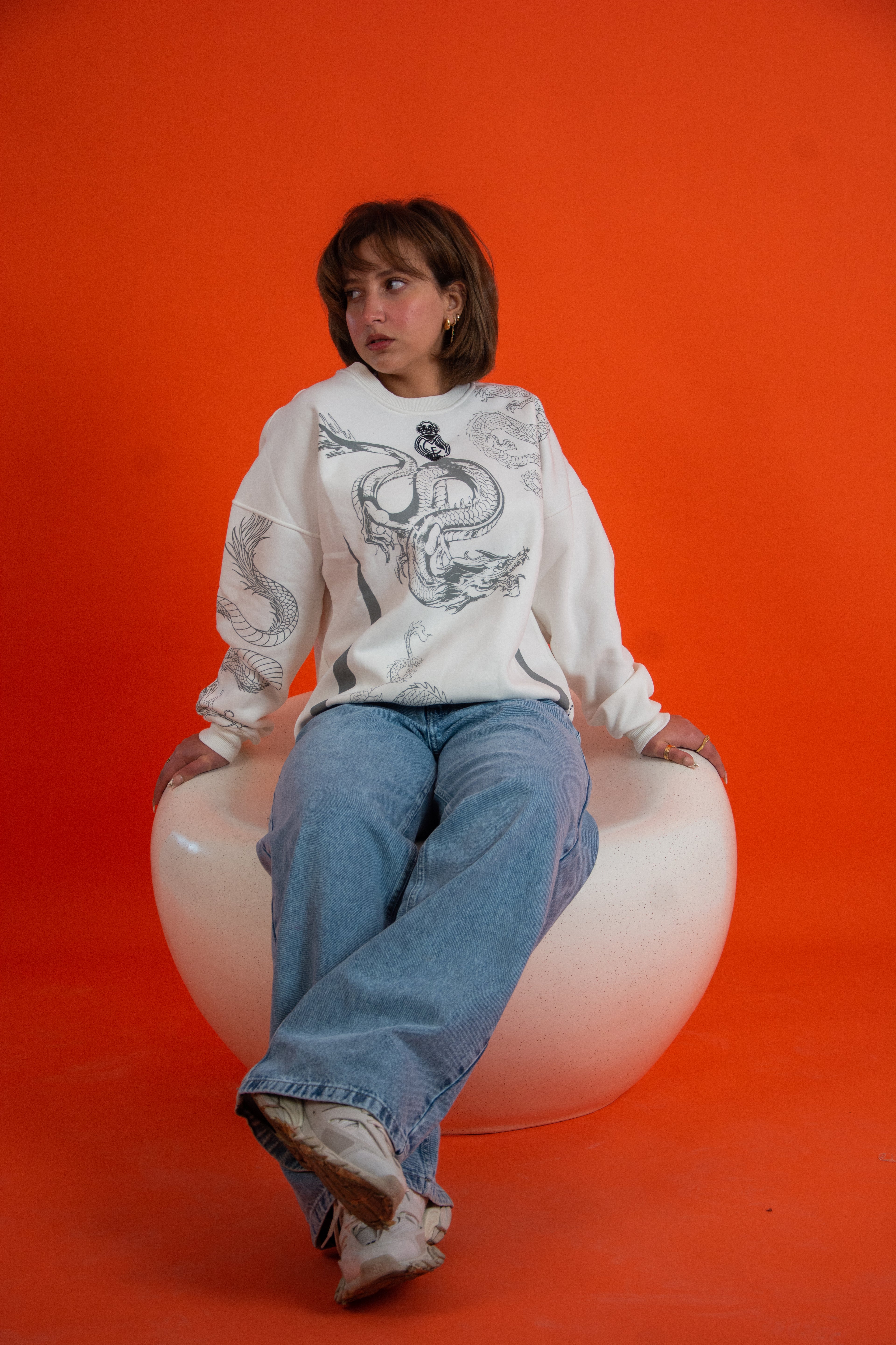 REALMADRID WHITE-DRAGON SWEATSHIRT